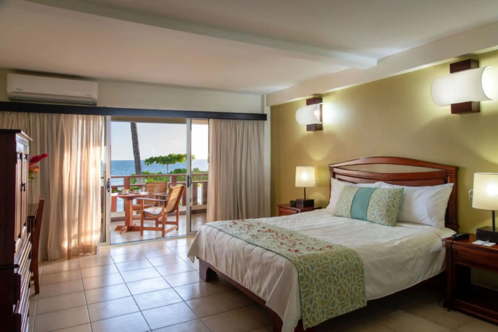 Tango Mar Beachfront Boutique Hotel & Villas