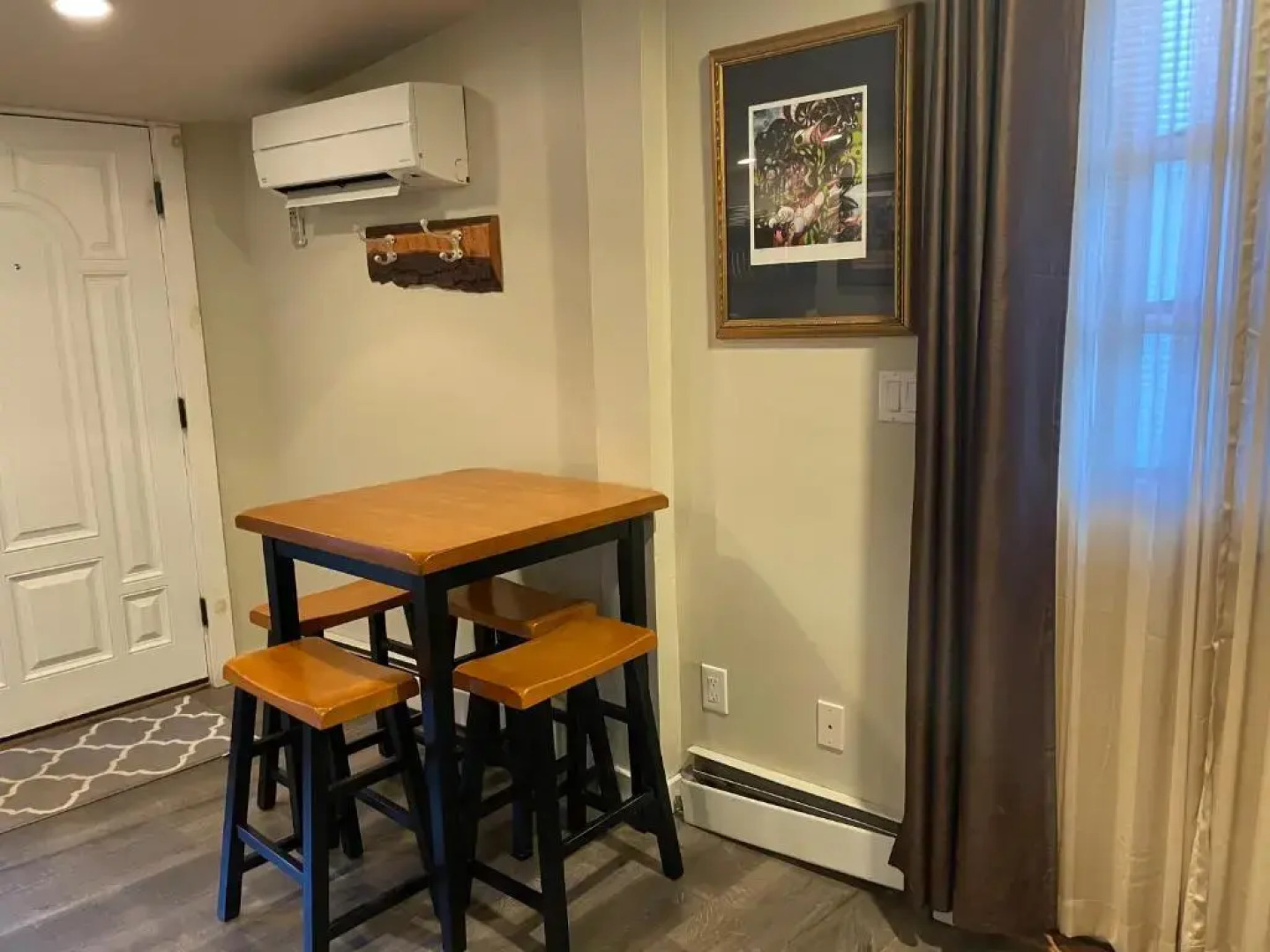 Village Inn Saugerties