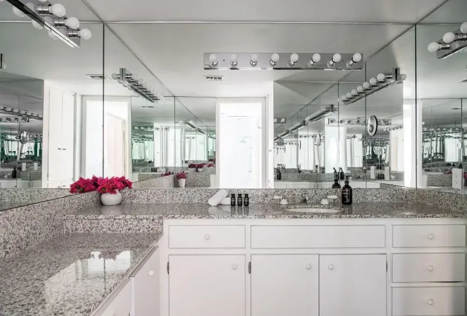 Red Rock by AvantStay Desert Hideaway w View Pool