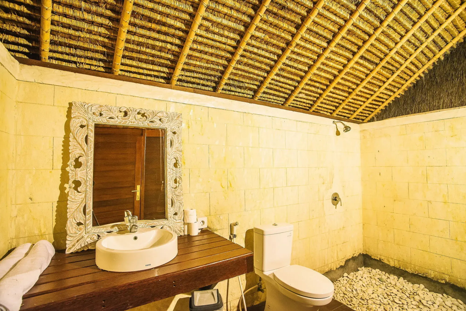 Sukanusa Luxury Huts