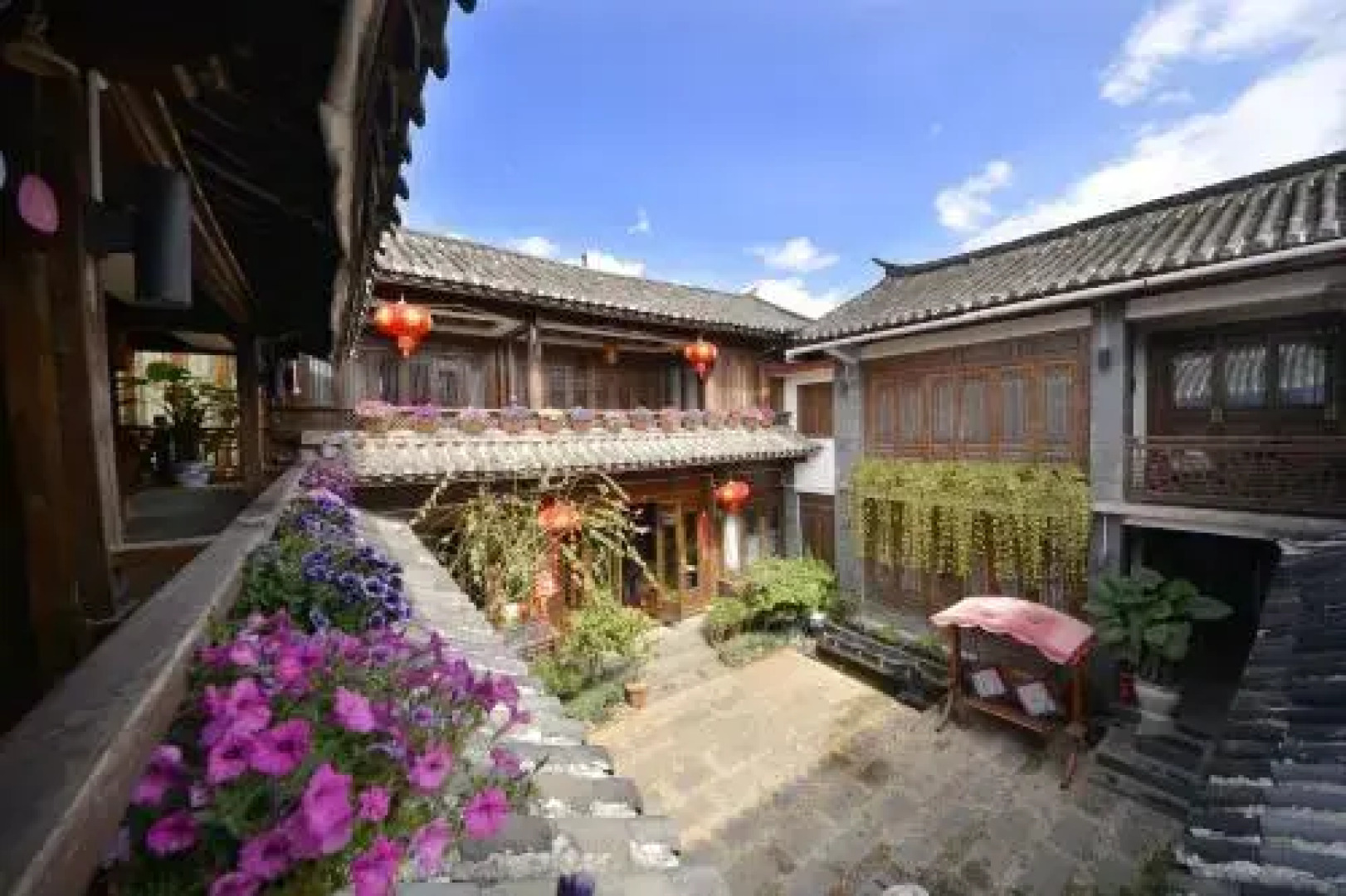 Shuimu Yangguang Inn