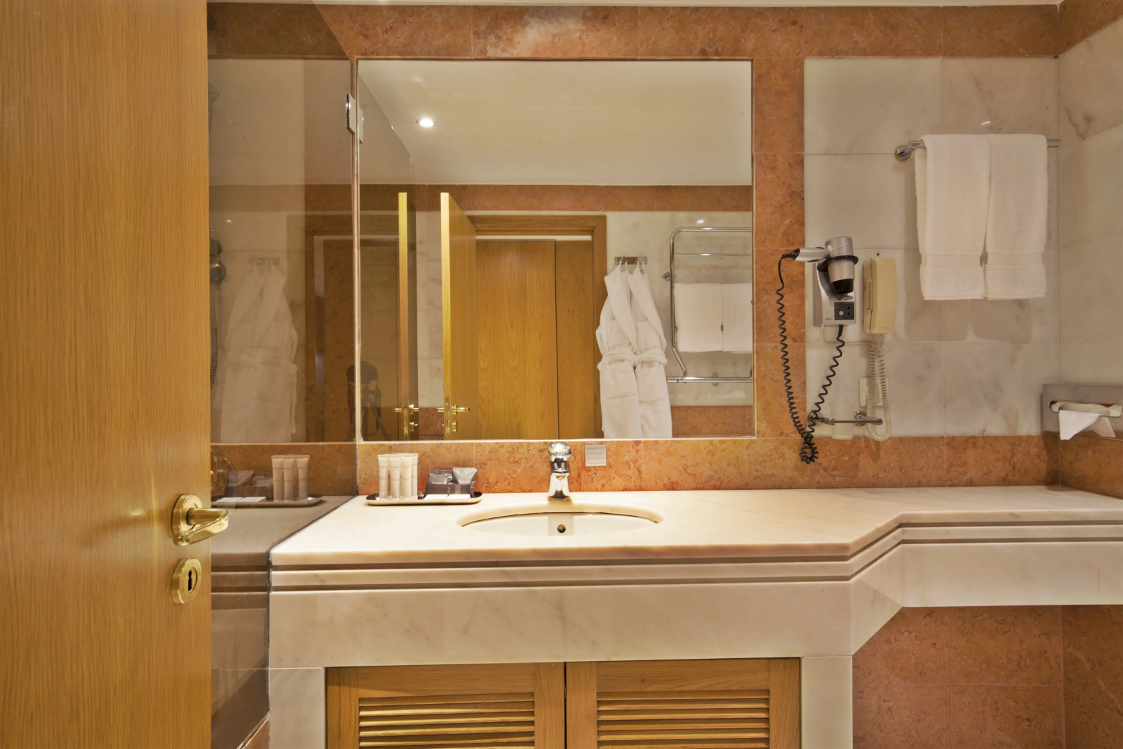 Altis Suites - Apartamentos Turísticos