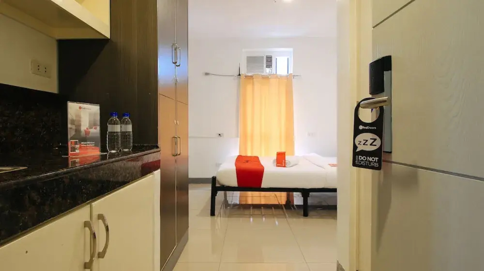 Jardin Suites Hotel & Residences by RedDoorz