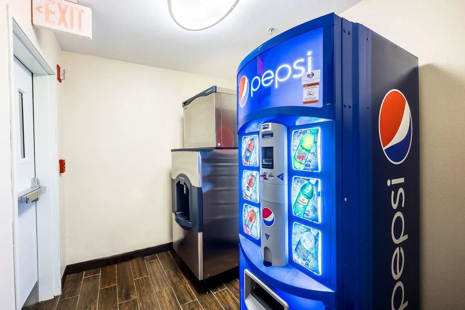 Red Roof Inn PLUS+ Boston - Logan