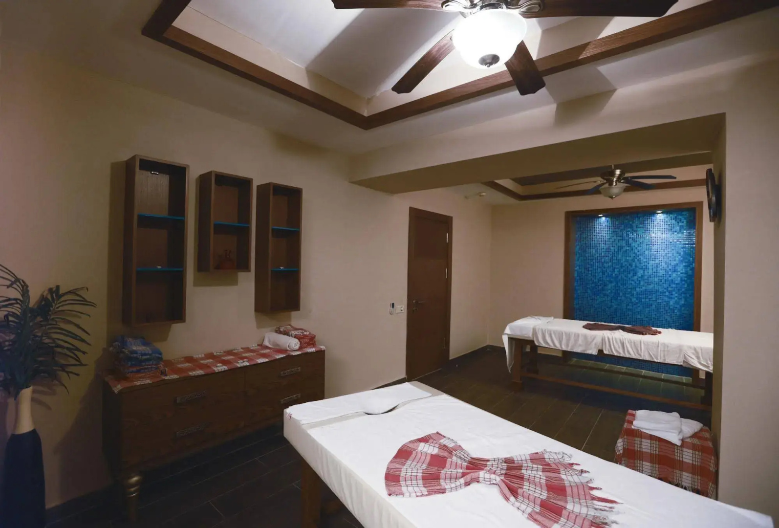 Insula Resort & Spa