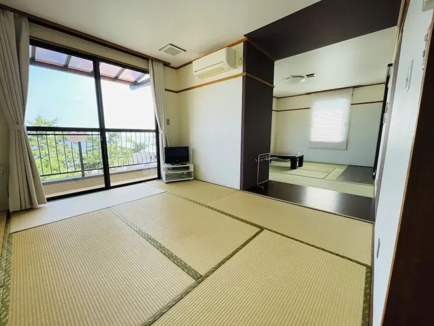 Wasuki Base Biwako Guest House