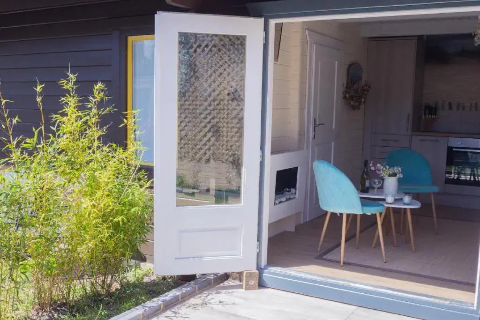 New Bespoke Log Cabin