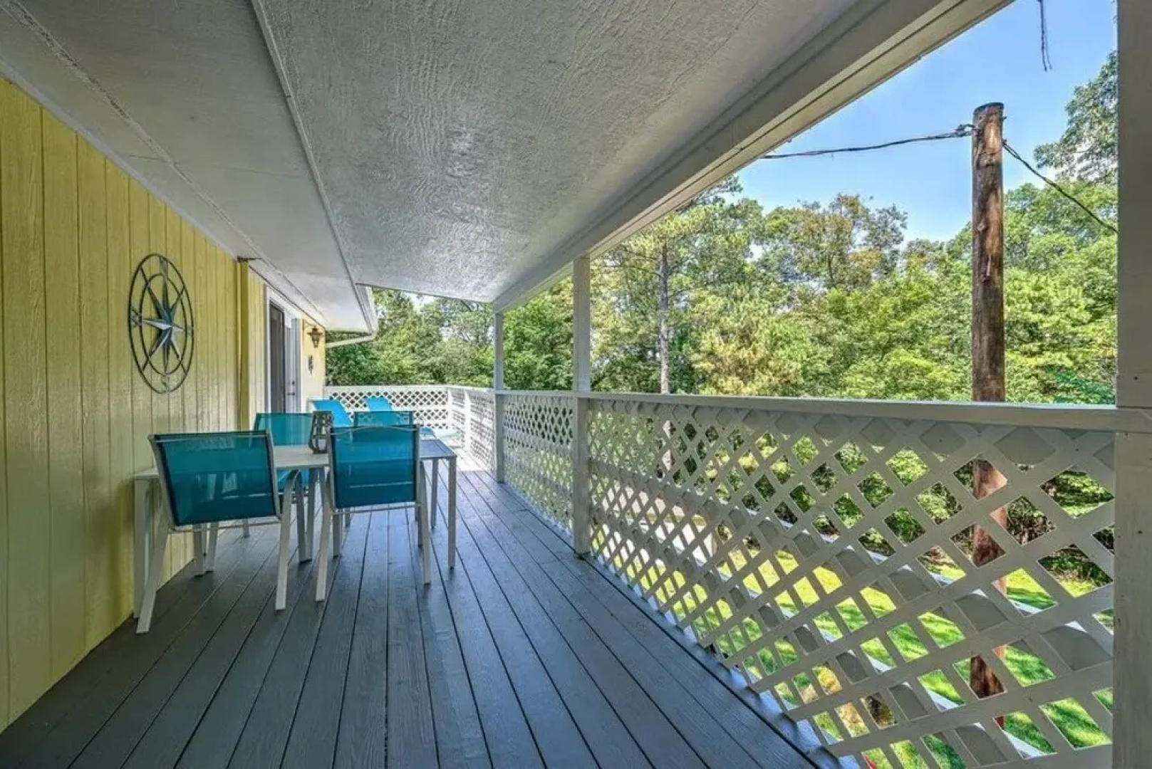 Beaver Lake Hillside Hideaway 2 Bedroom Home by Redawning