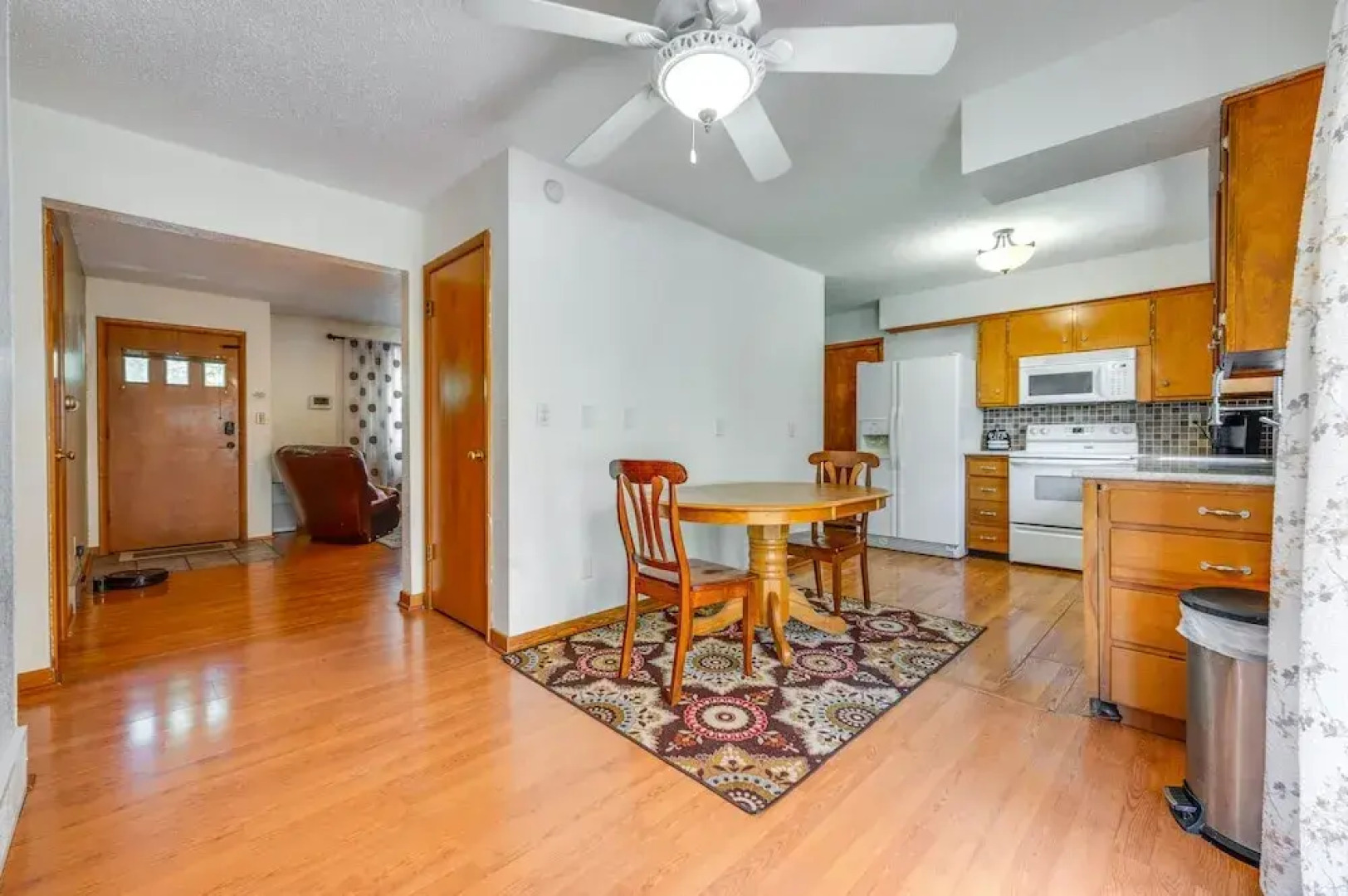 Pet-friendly Waterloo Abode w/ Deck!