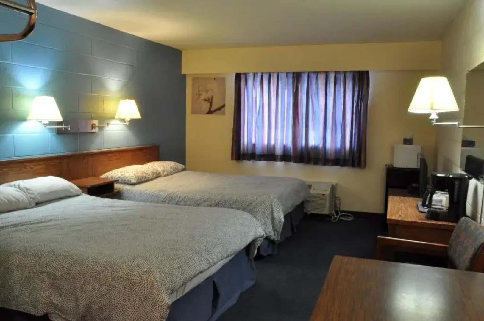 Canadas Best Value Inn Mile-0-Motel Lillooet
