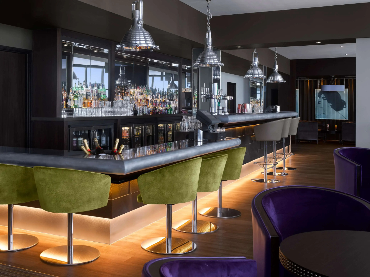 Radisson Blu Waterfront Hotel, Jersey