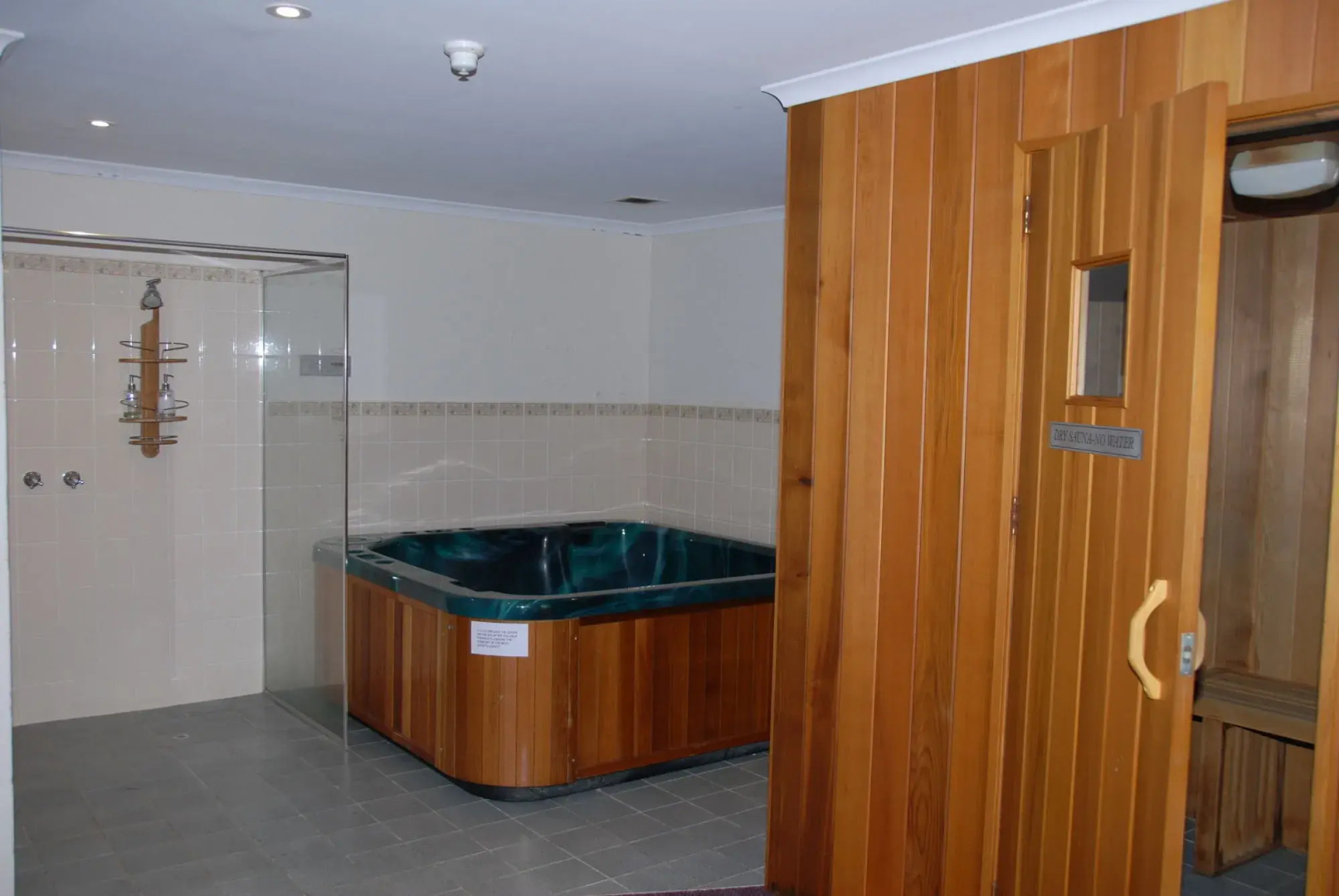 Summit Ridge Alpine Lodge