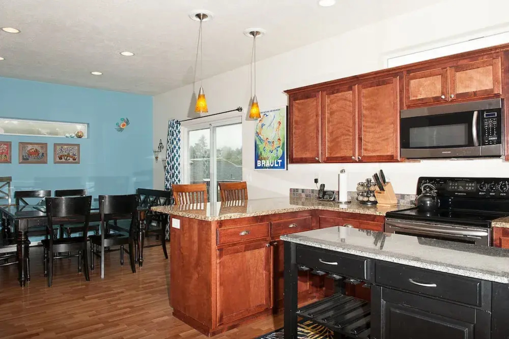 The Blue Crab 4 Br home by RedAwning