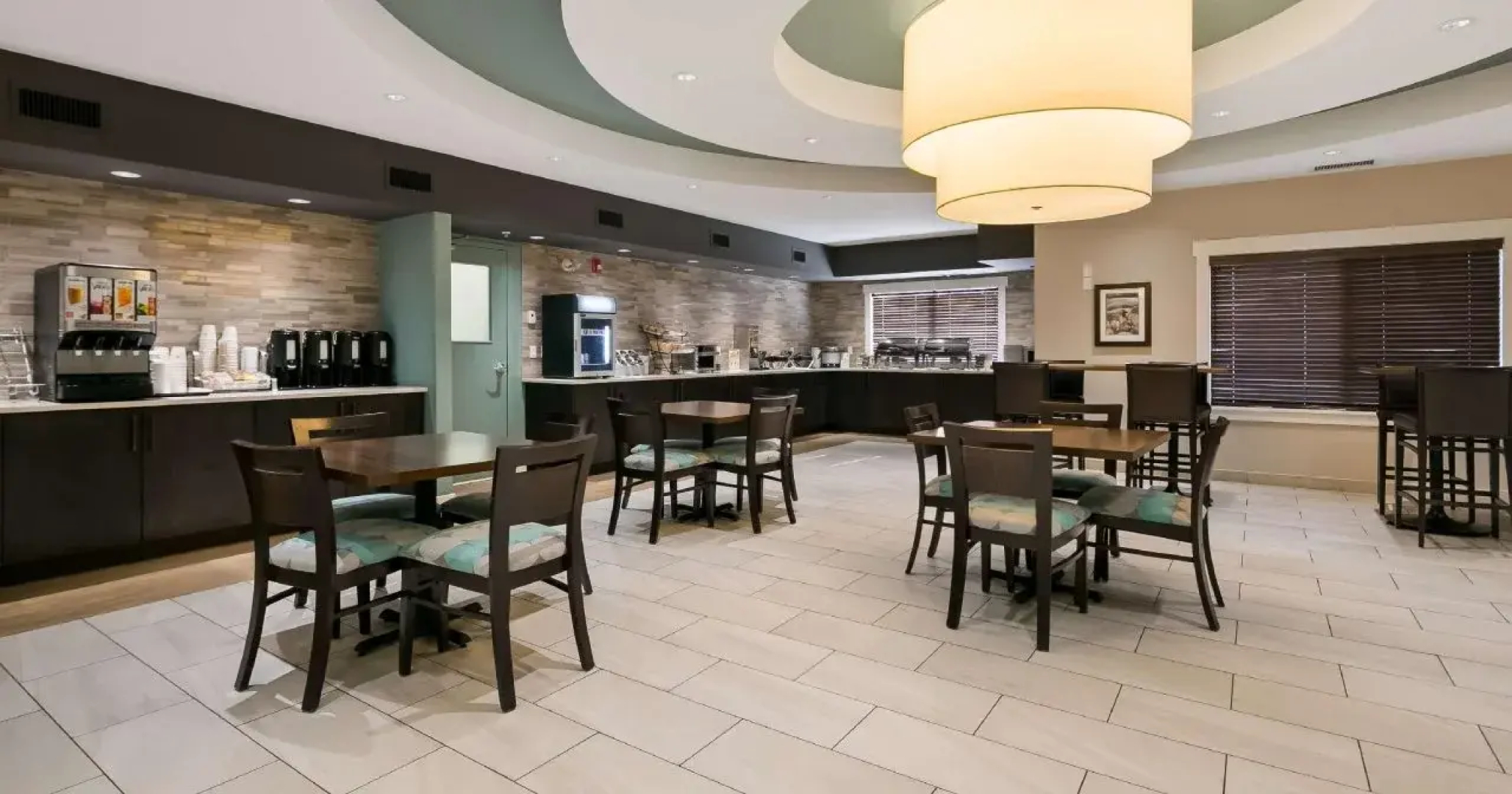 Best Western Plus Chestermere Hotel