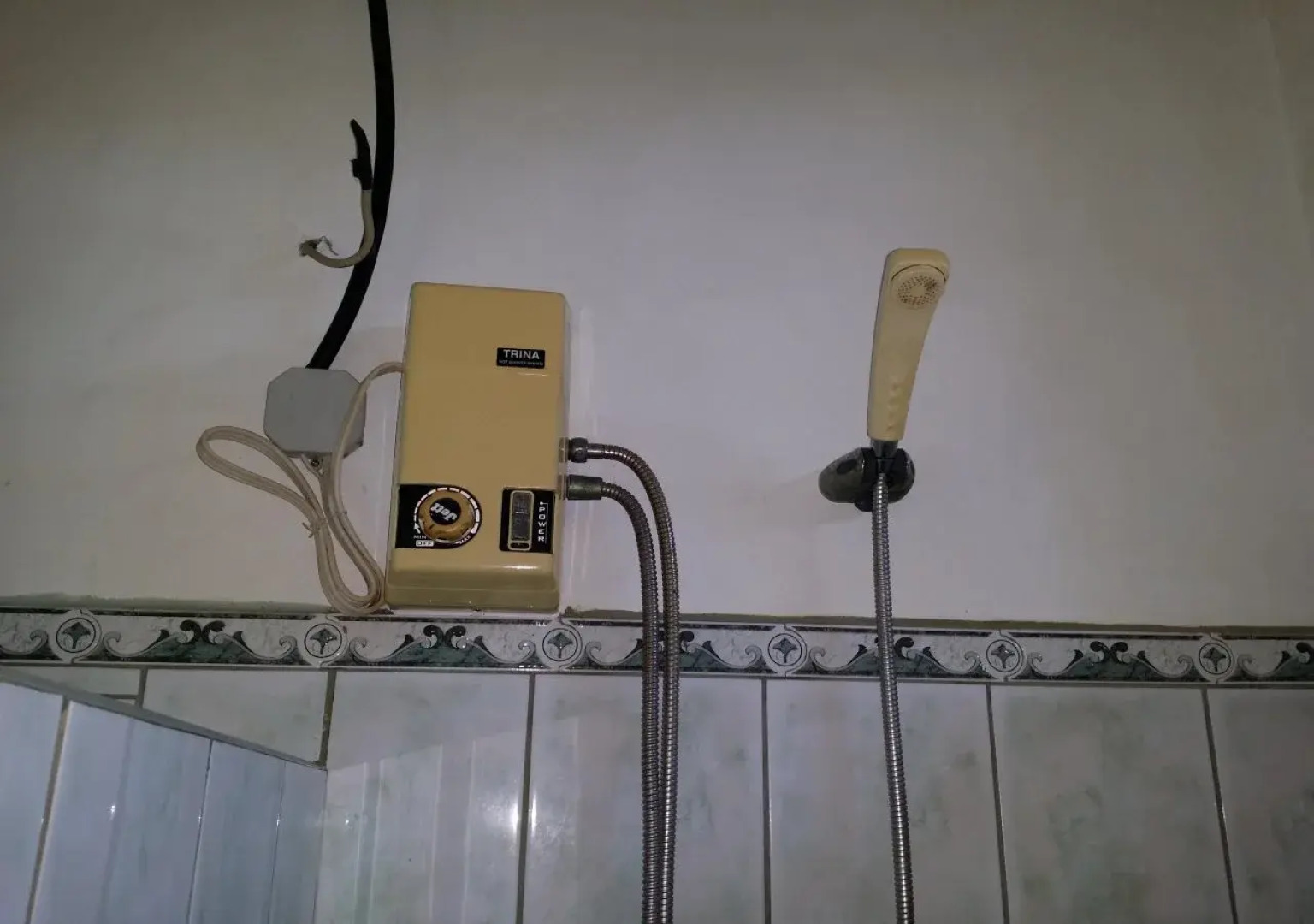 Lapu Lapu Cottages and Restaurant