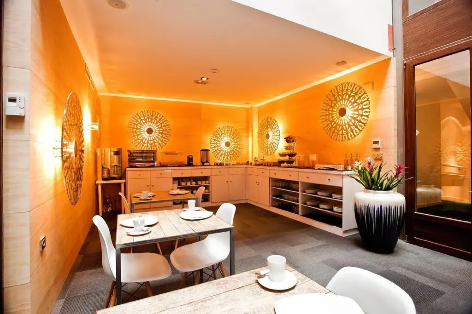 Casual Ilbira Granada Hotel