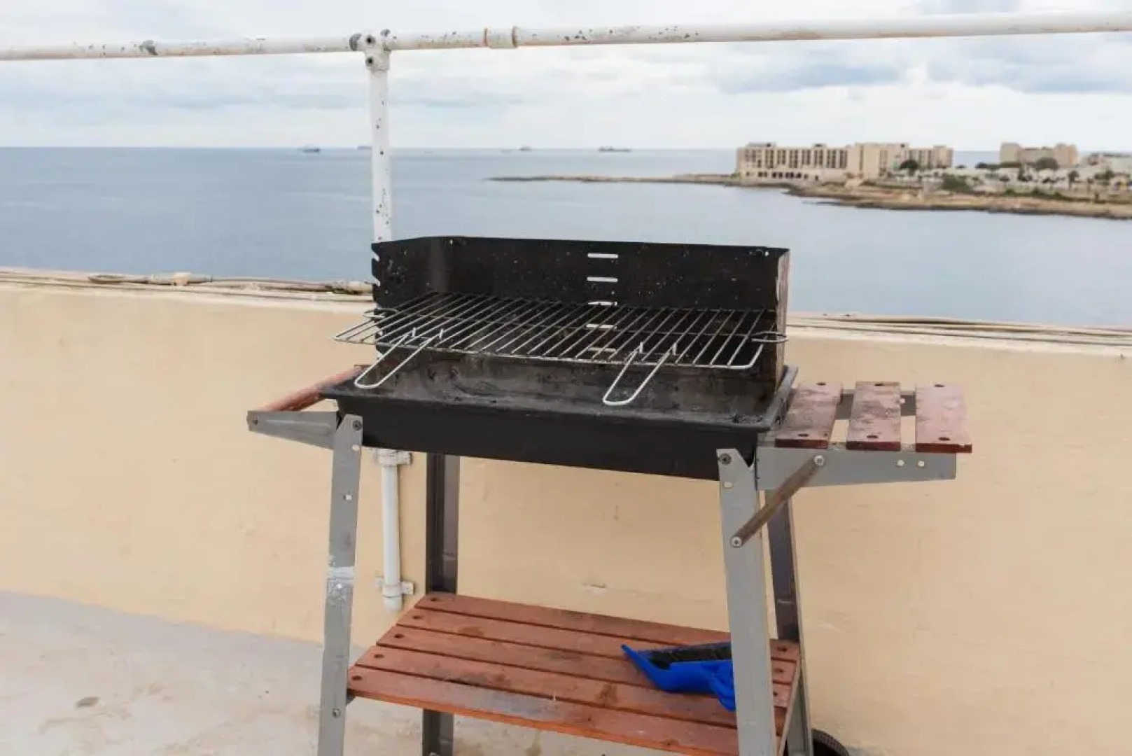 SeaFront Apartment Marsascala