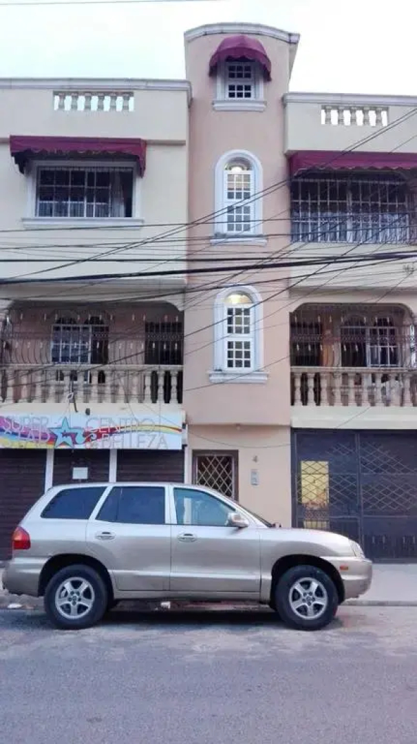 Queen of Hearts Apartahotel