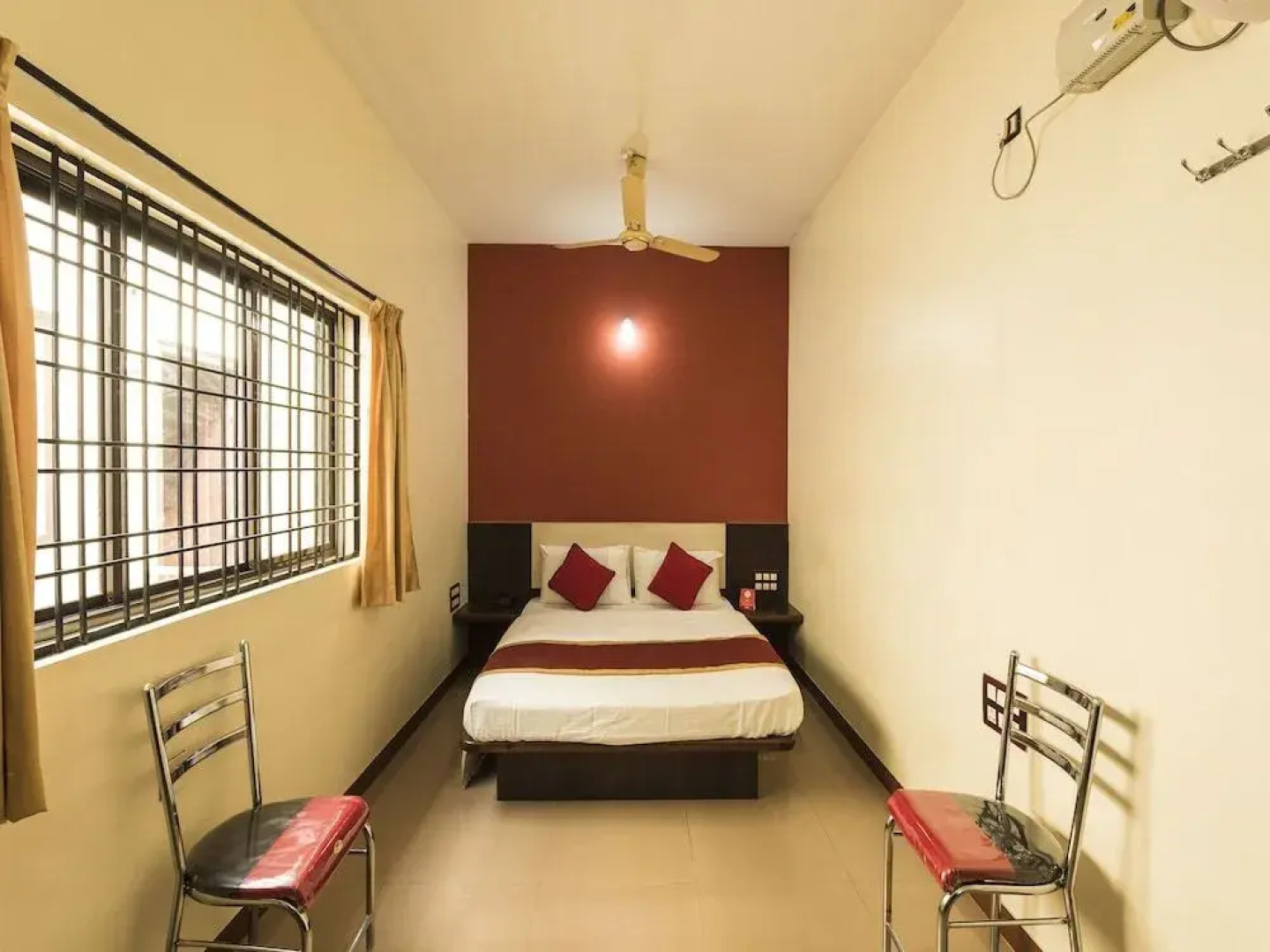 OYO 9918 Sri Venkatesha Residency