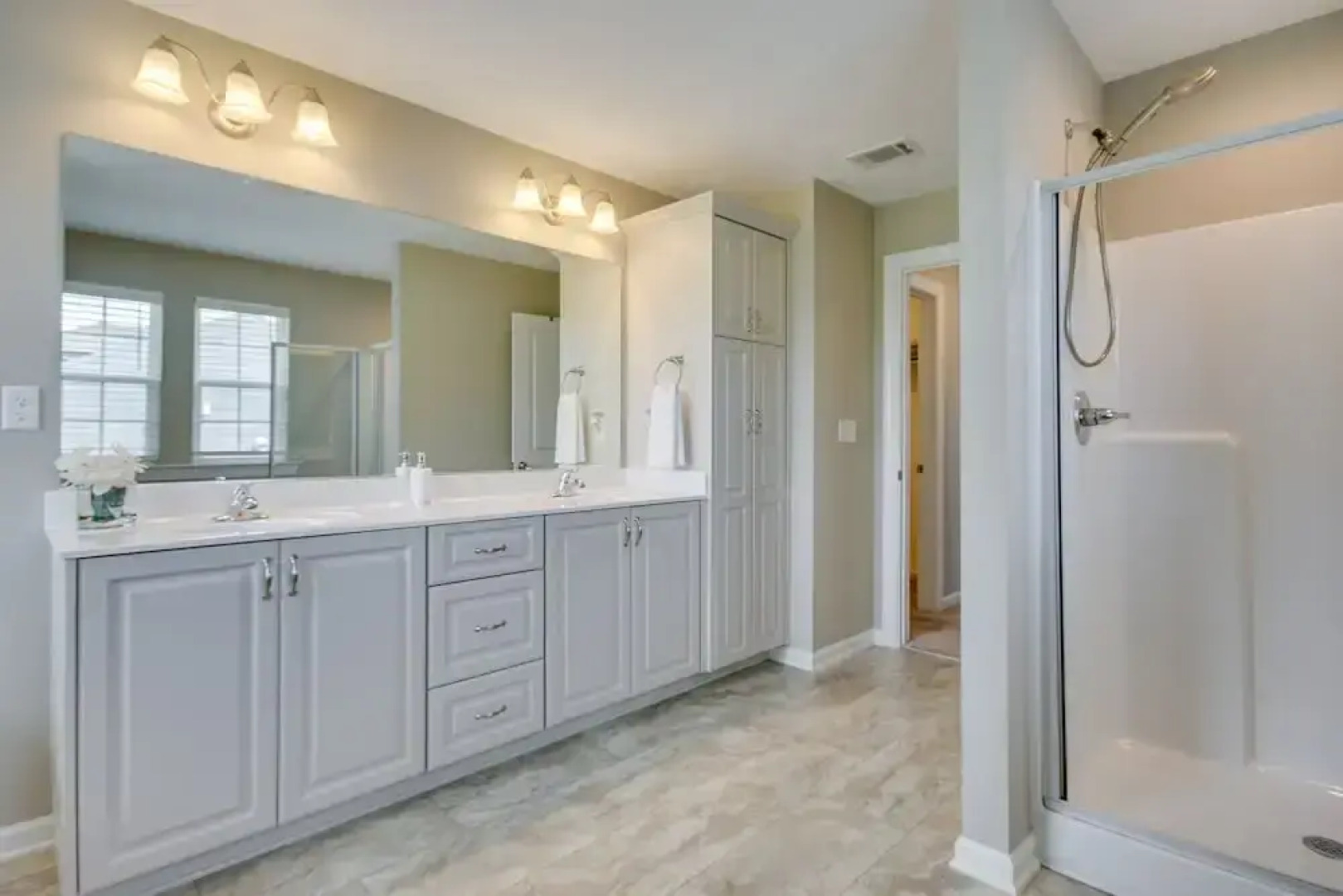 Quaint Grovetown Getaway w/ Private Hot Tub!