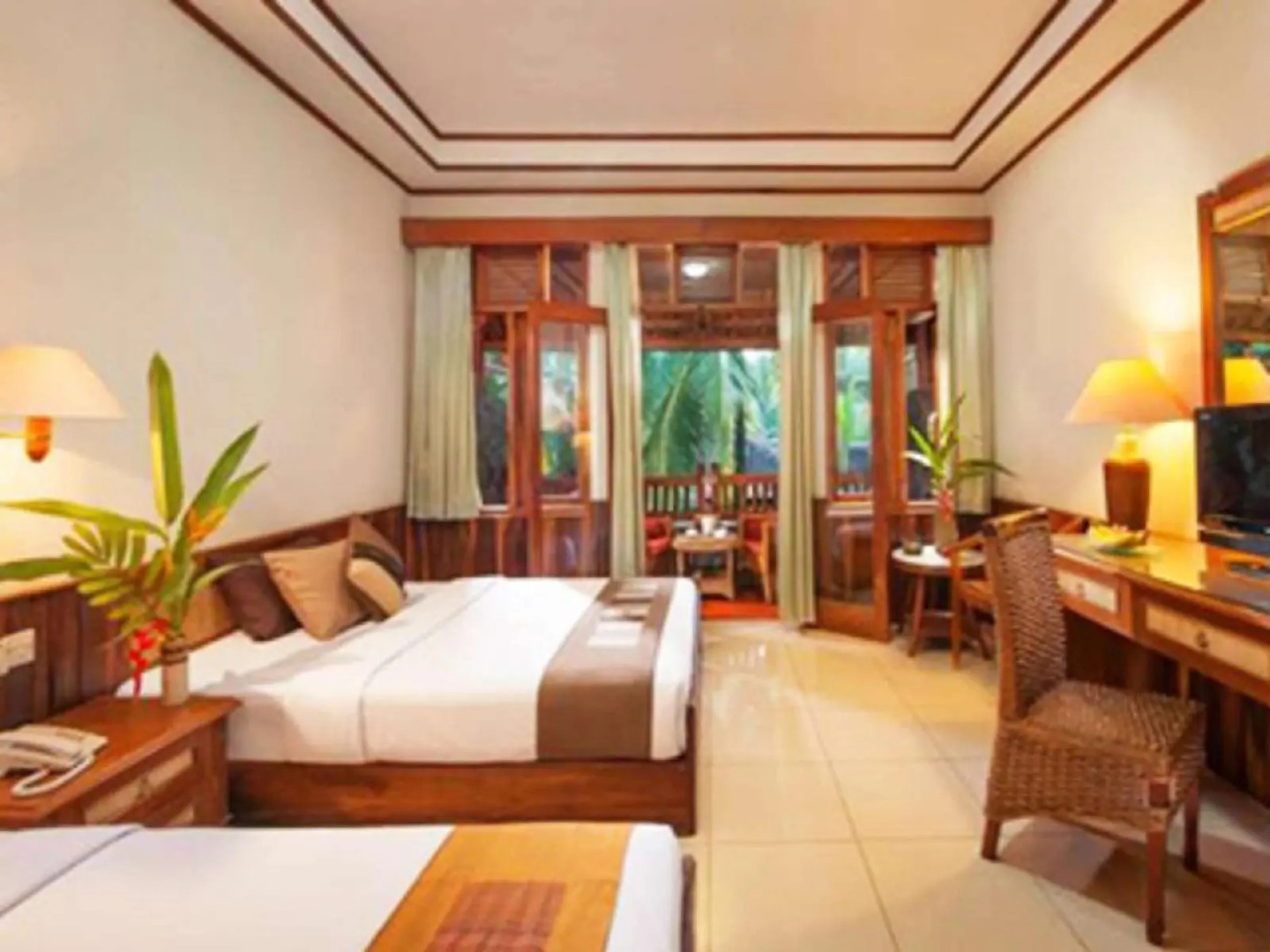 Sunrise Hotel Beach Pangandaran