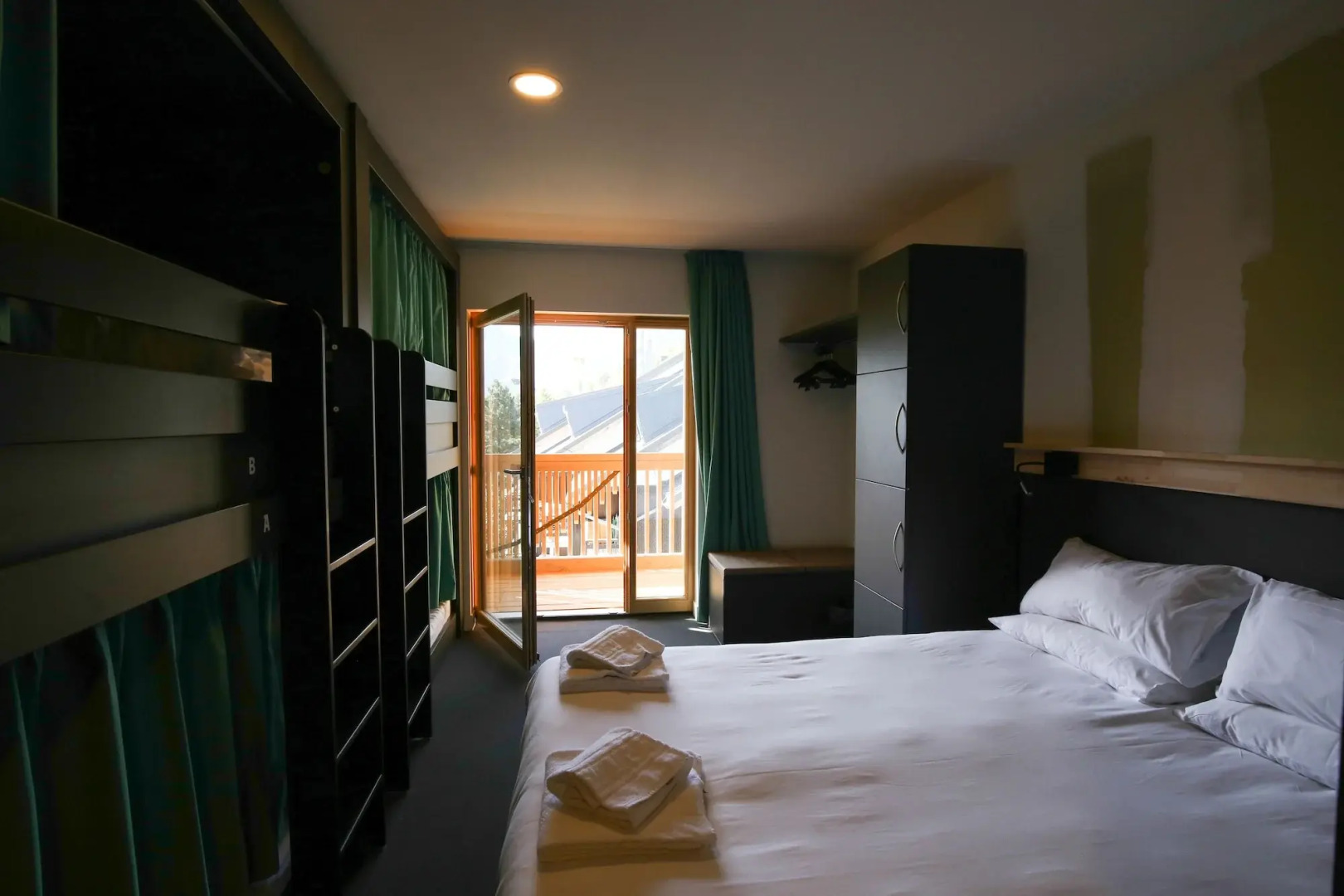 The People - Les 2 Alpes - Hostel