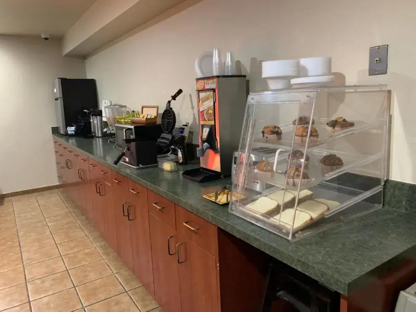 Toppenish Inn and Suites