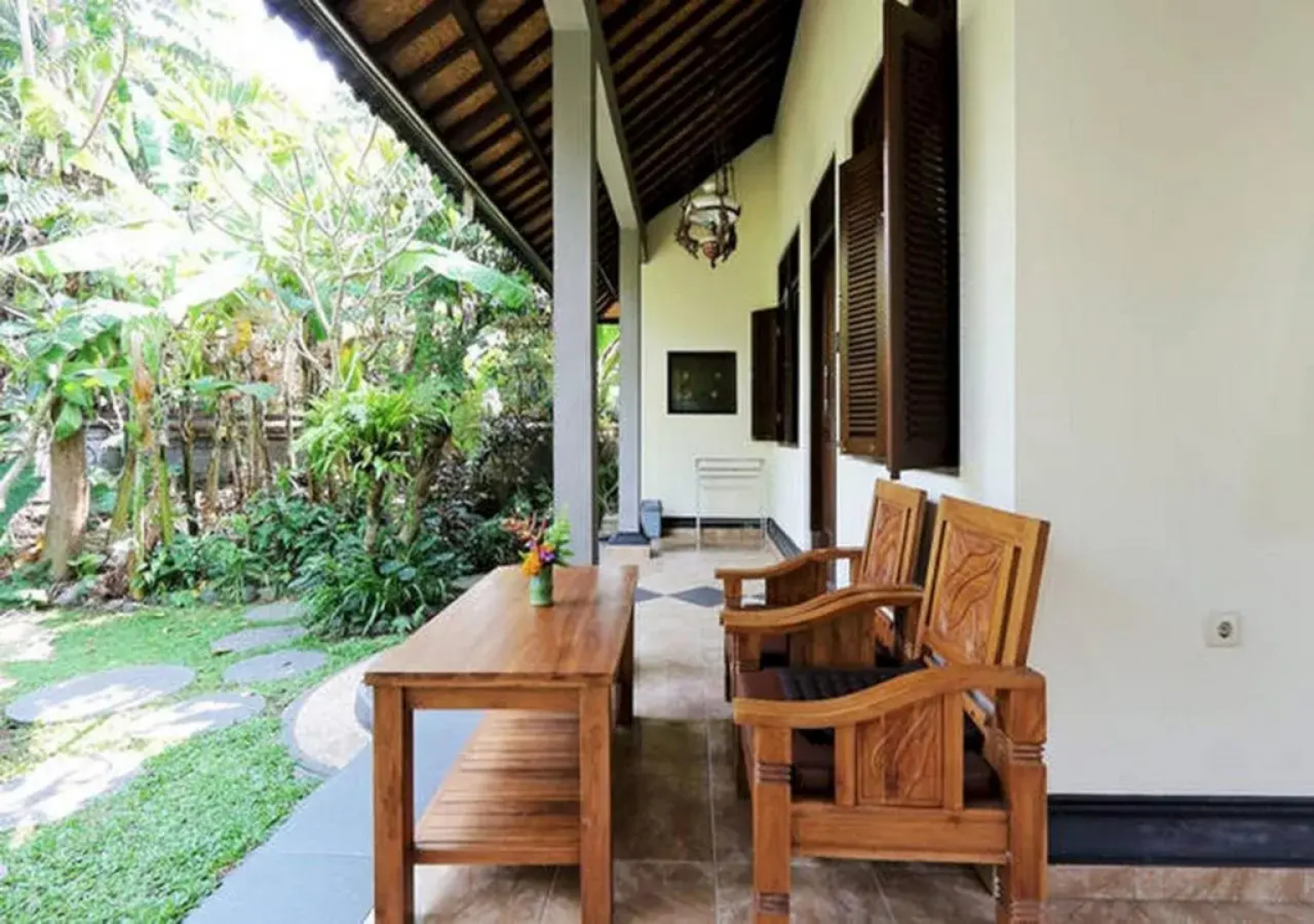 Loka Sari Guest House and Spa