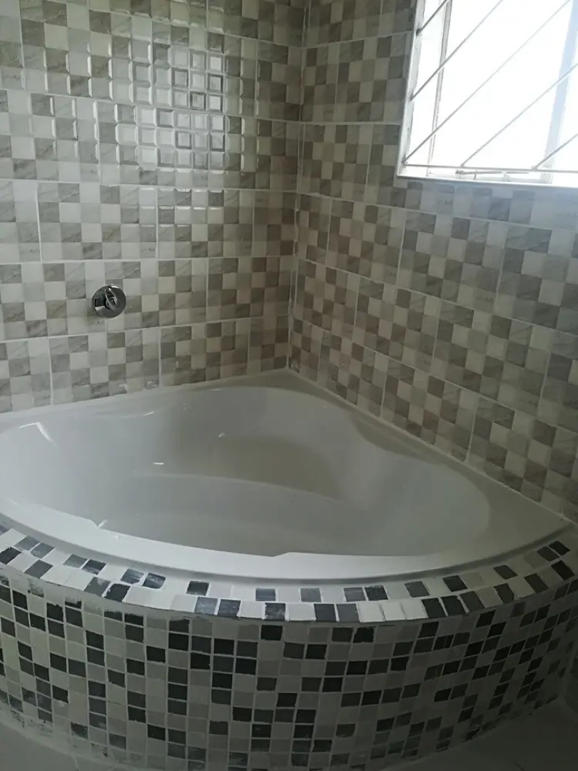 Lwazi Lodge