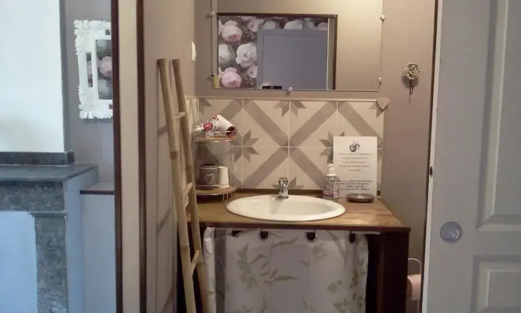 Guest House Au pied de la Montagne Noire