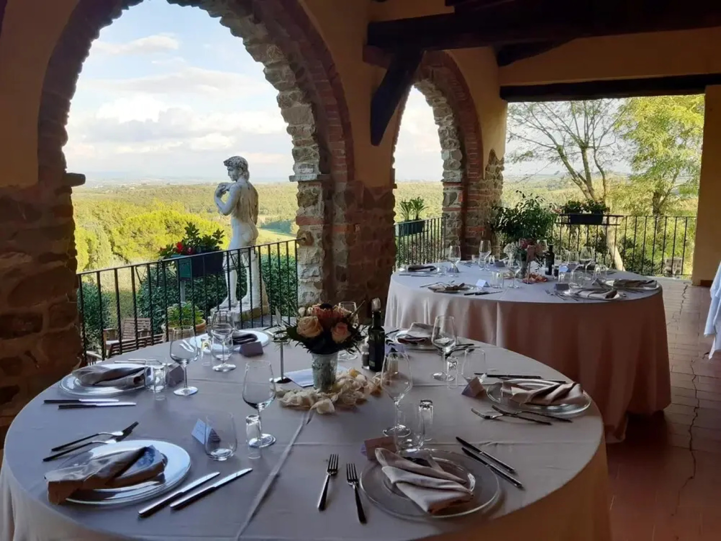 Villa With 9 Bedrooms in Sinalunga, With Wonderful Mountain View, Private Pool, Enclosed Garden