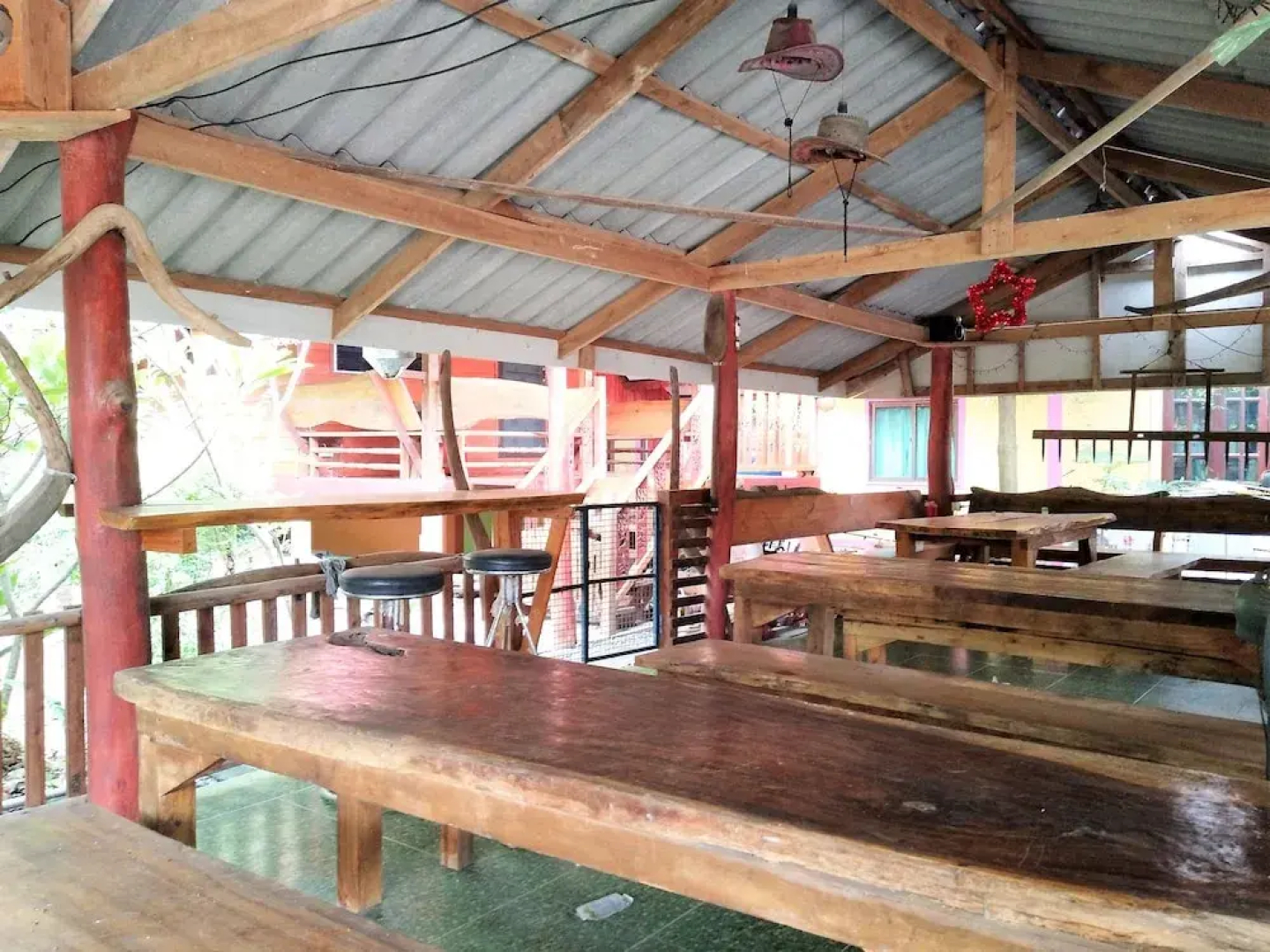 Douangjinda Resort