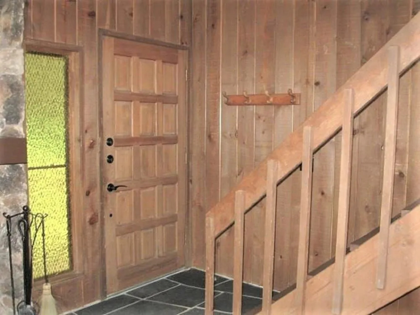 Woodsy 'a' Frame 3 Bedroom Cabin by RedAwning