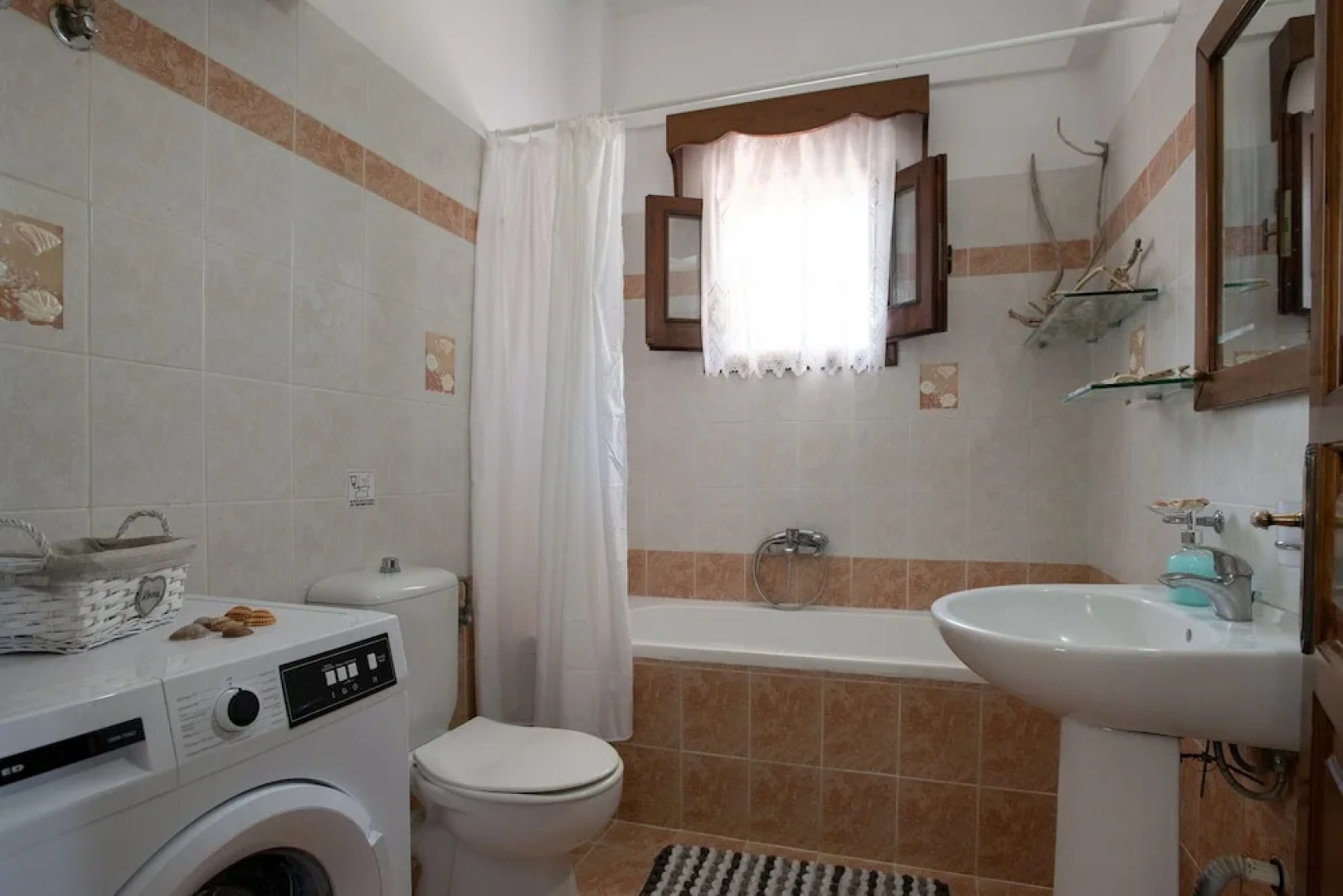 Sunset and Sunrise Apartments