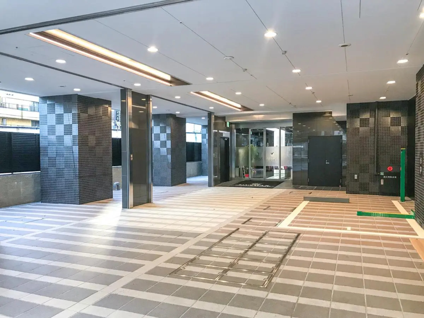 Отель Livemax Shinjuku Kabukicho Meijidori