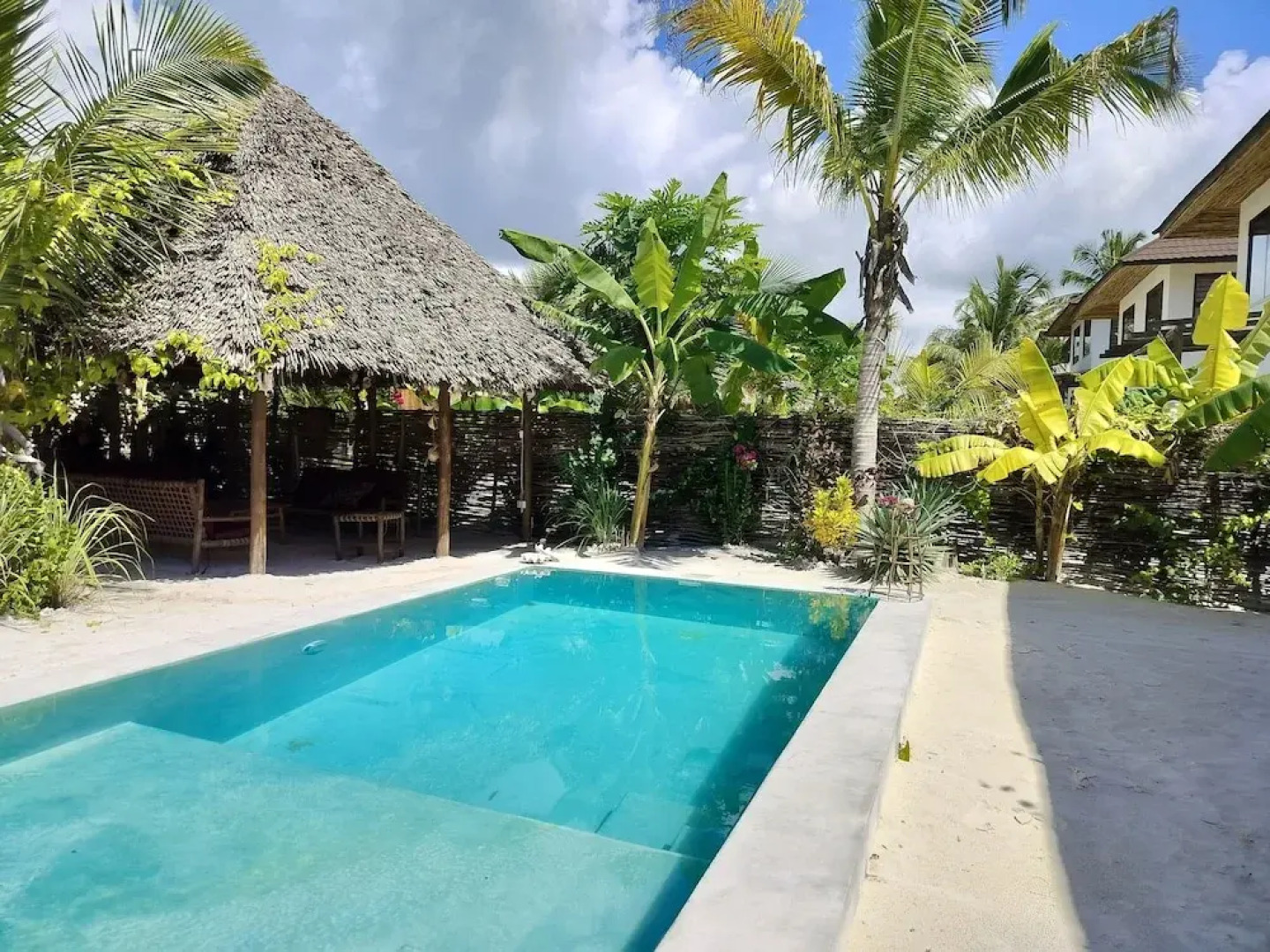 Sand Beach Palm Residence