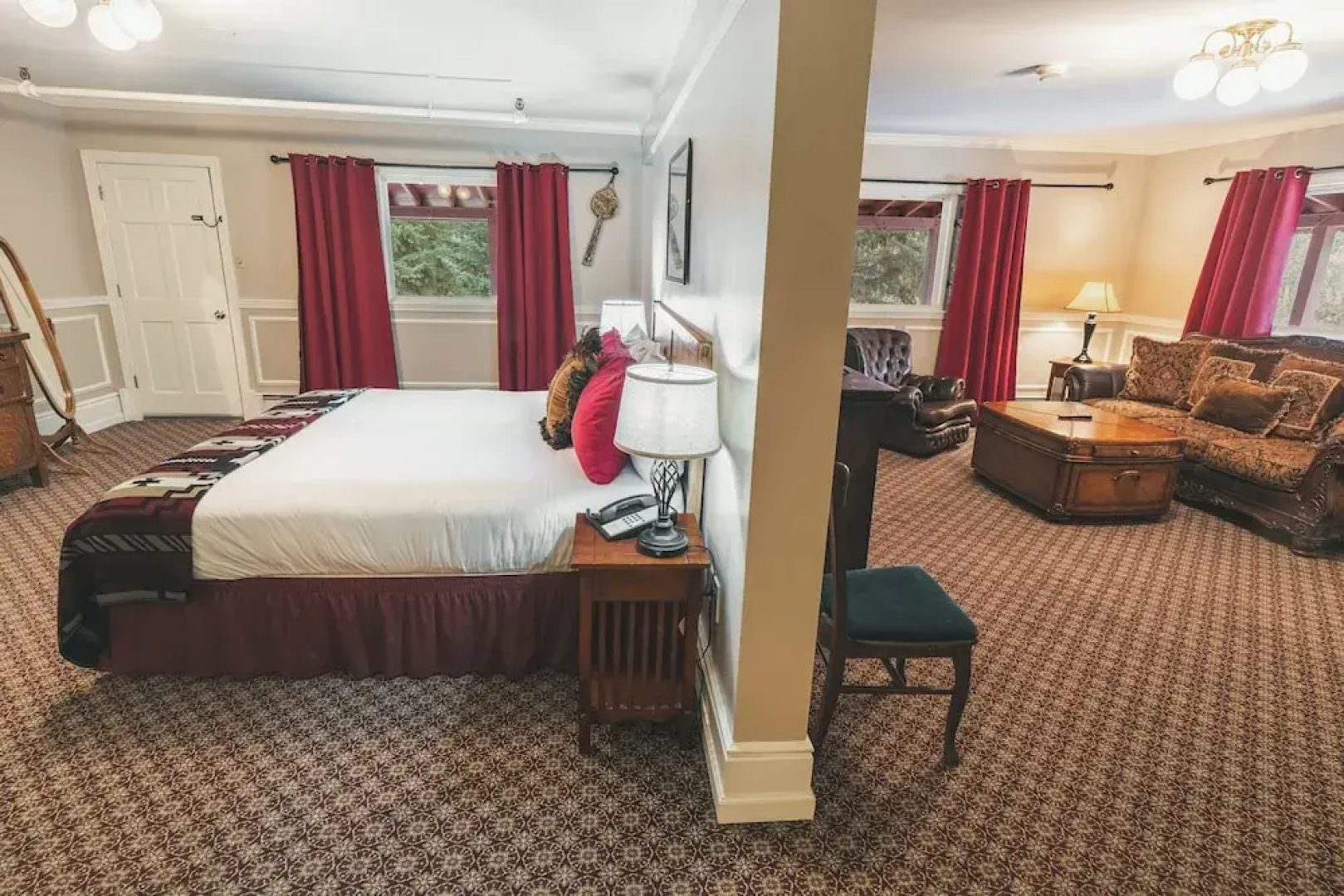 The Historic Redstone Inn