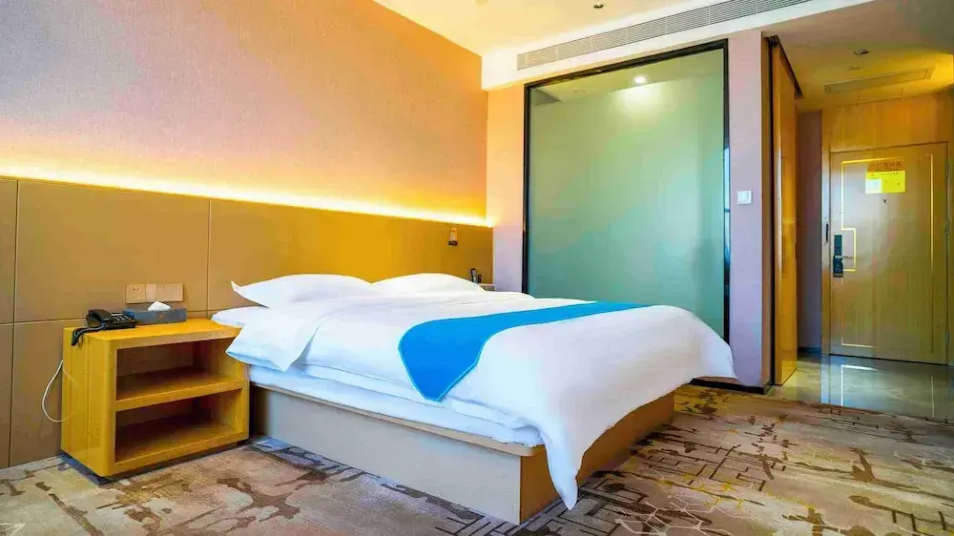 Yuntai Guanjing International Hotel