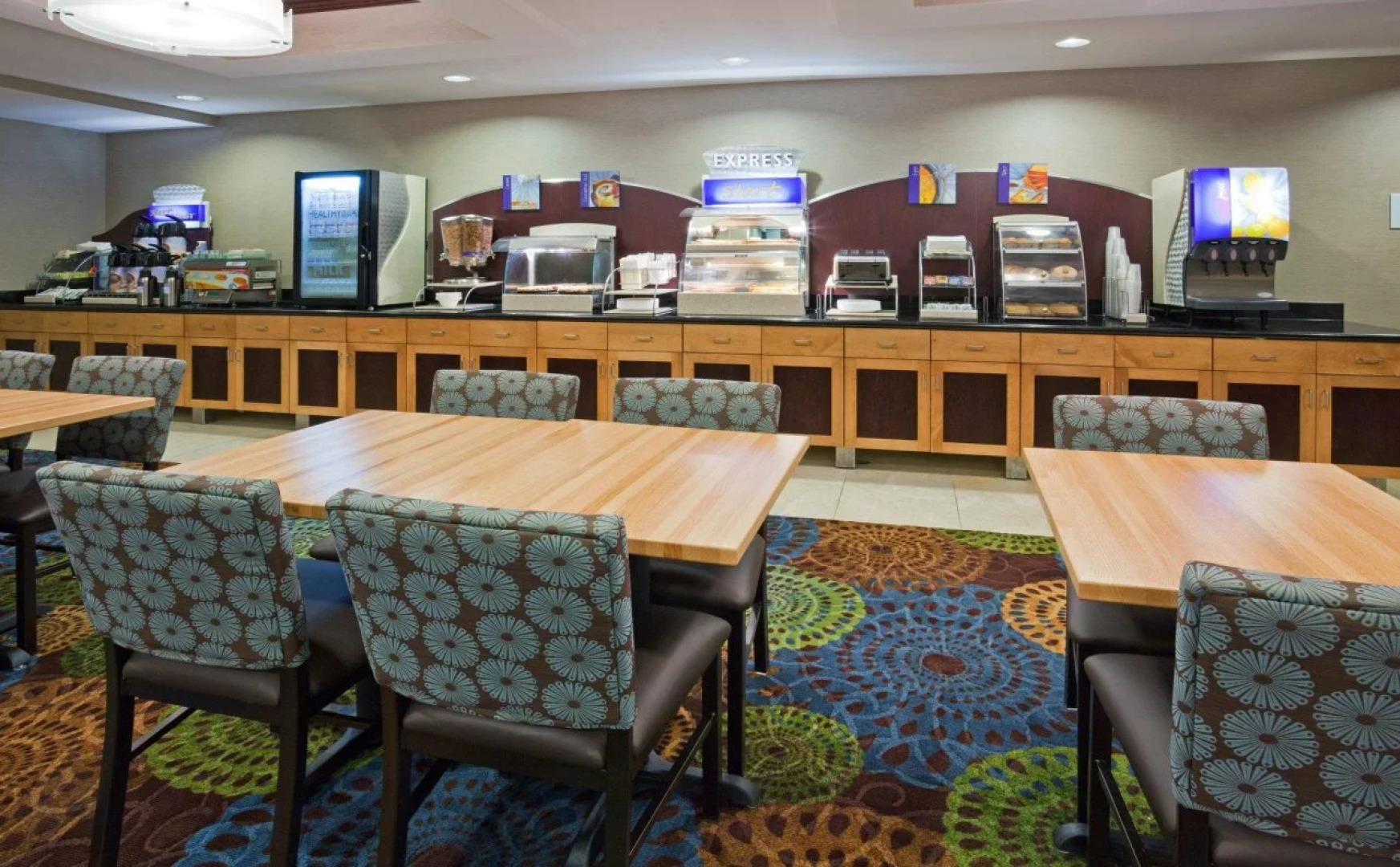 Holiday Inn Express & Suites Rochester – Mayo Clinic Area by IHG