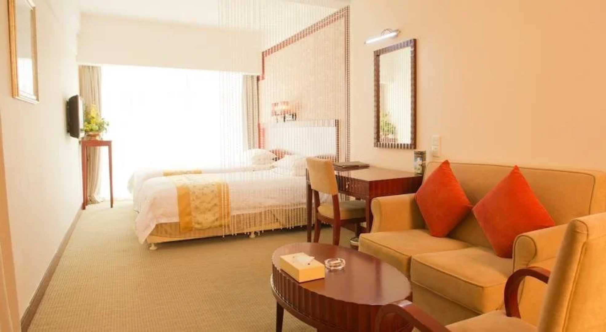 Zhuhai Yinzuo Jingpin Hotel