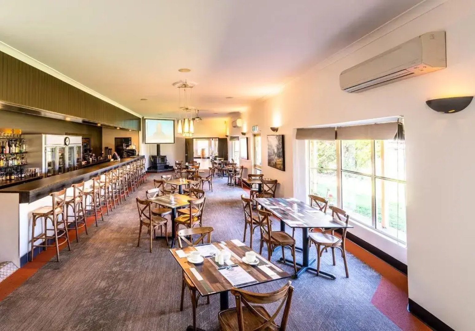 Quality Inn Parkes International