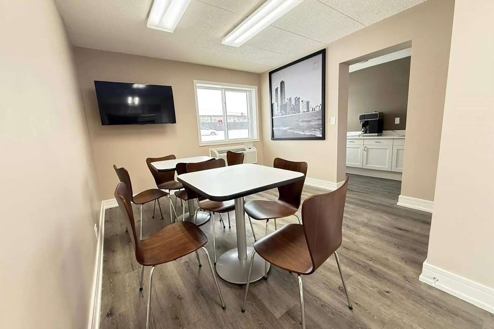 Super 8 by Wyndham Rockford South