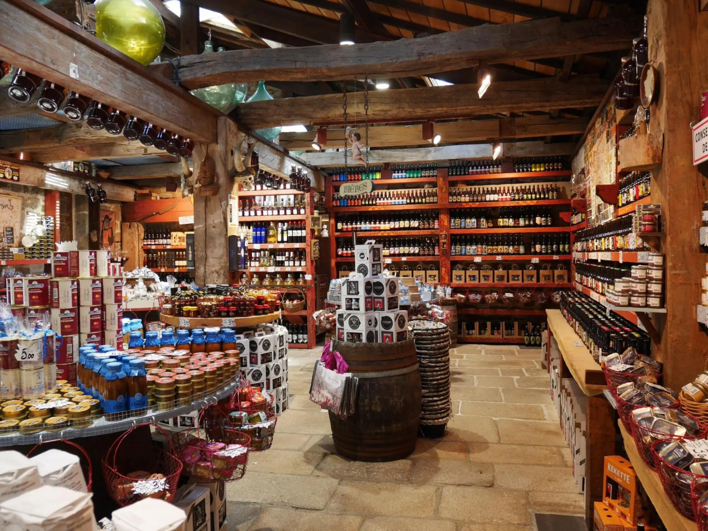 Comfortable Holiday Home With Partial sea Views, Douarnenez-treboul