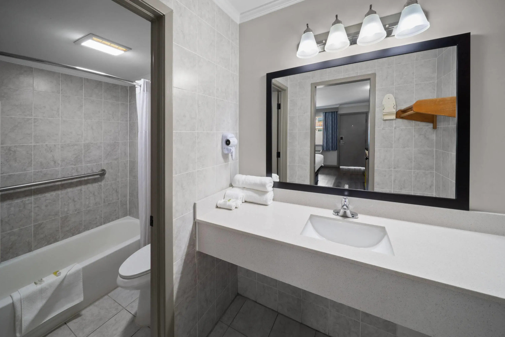 Days Inn by Wyndham Slidell