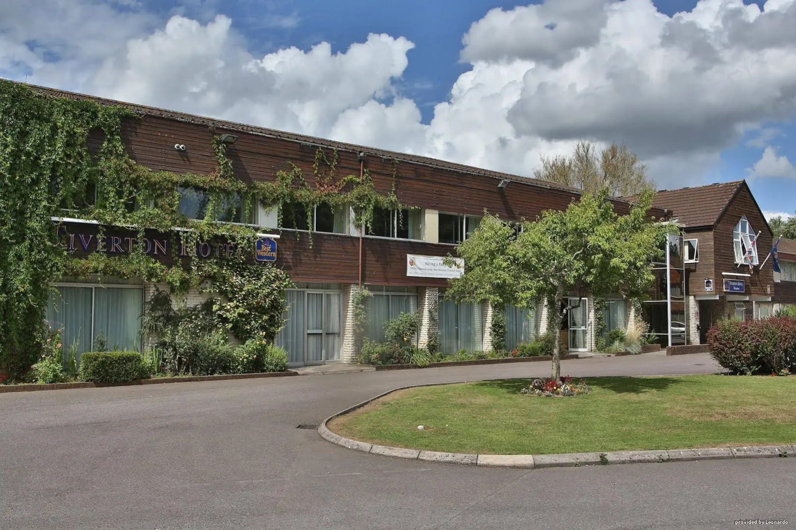 Tiverton Hotel Lounge & Venue