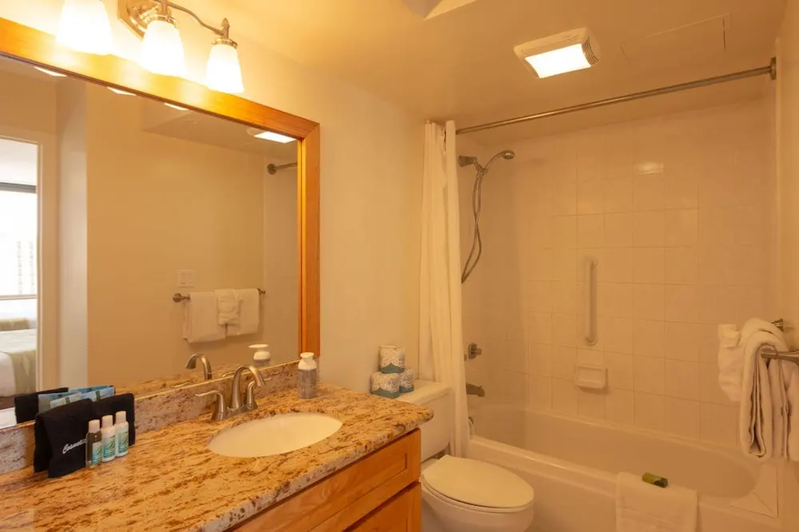 Tower 2 Suite 2012 at Waikiki