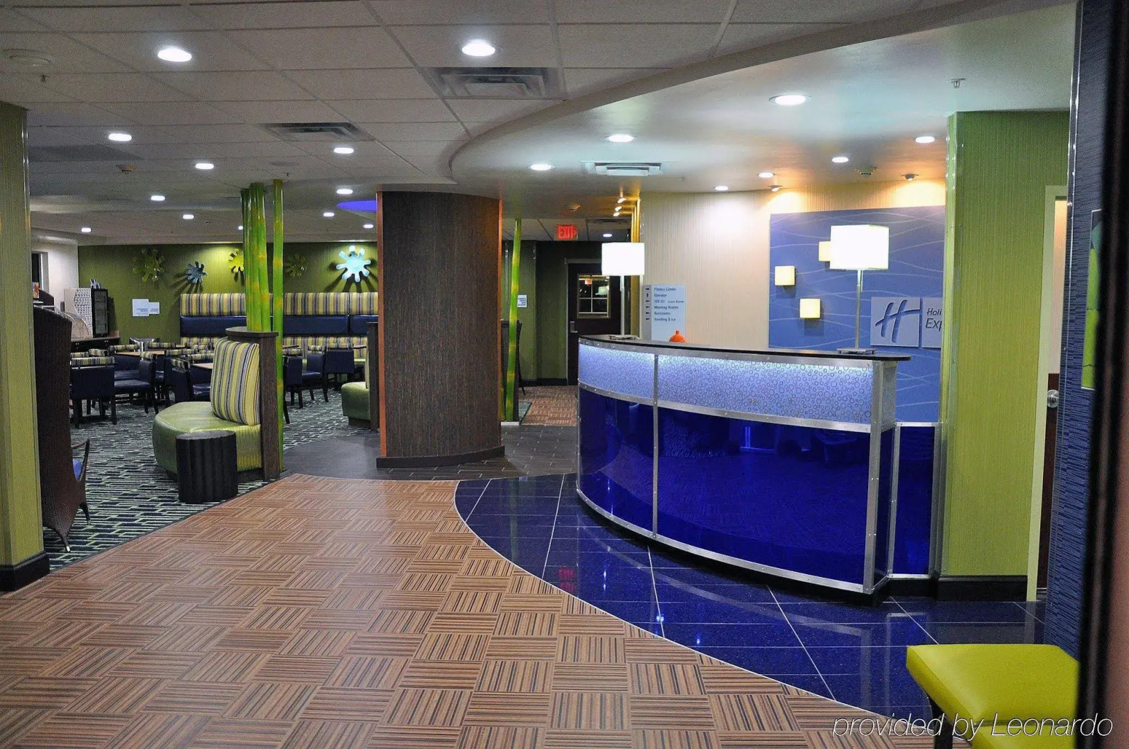 Holiday Inn Express Suites Plant City by IHG