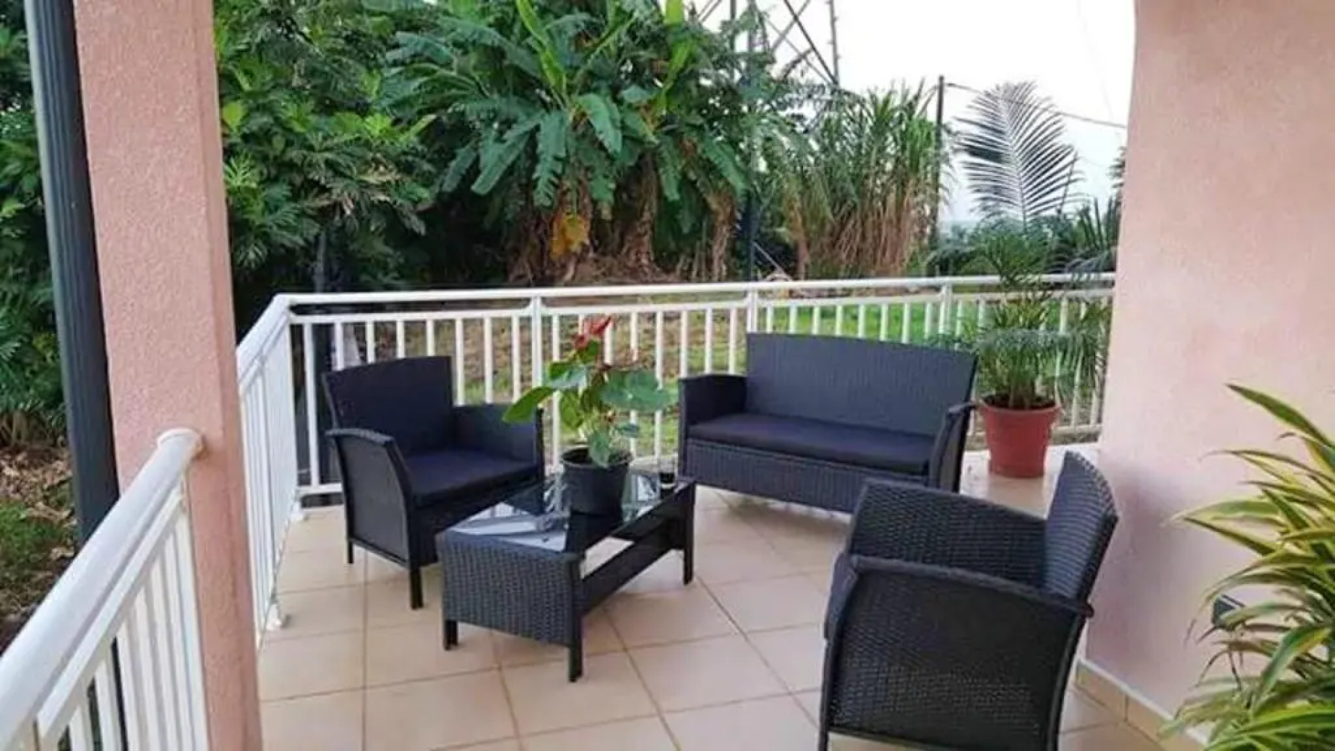 Villa With 8 Bedrooms in Saint-benoît, With Wonderful sea View, Privat