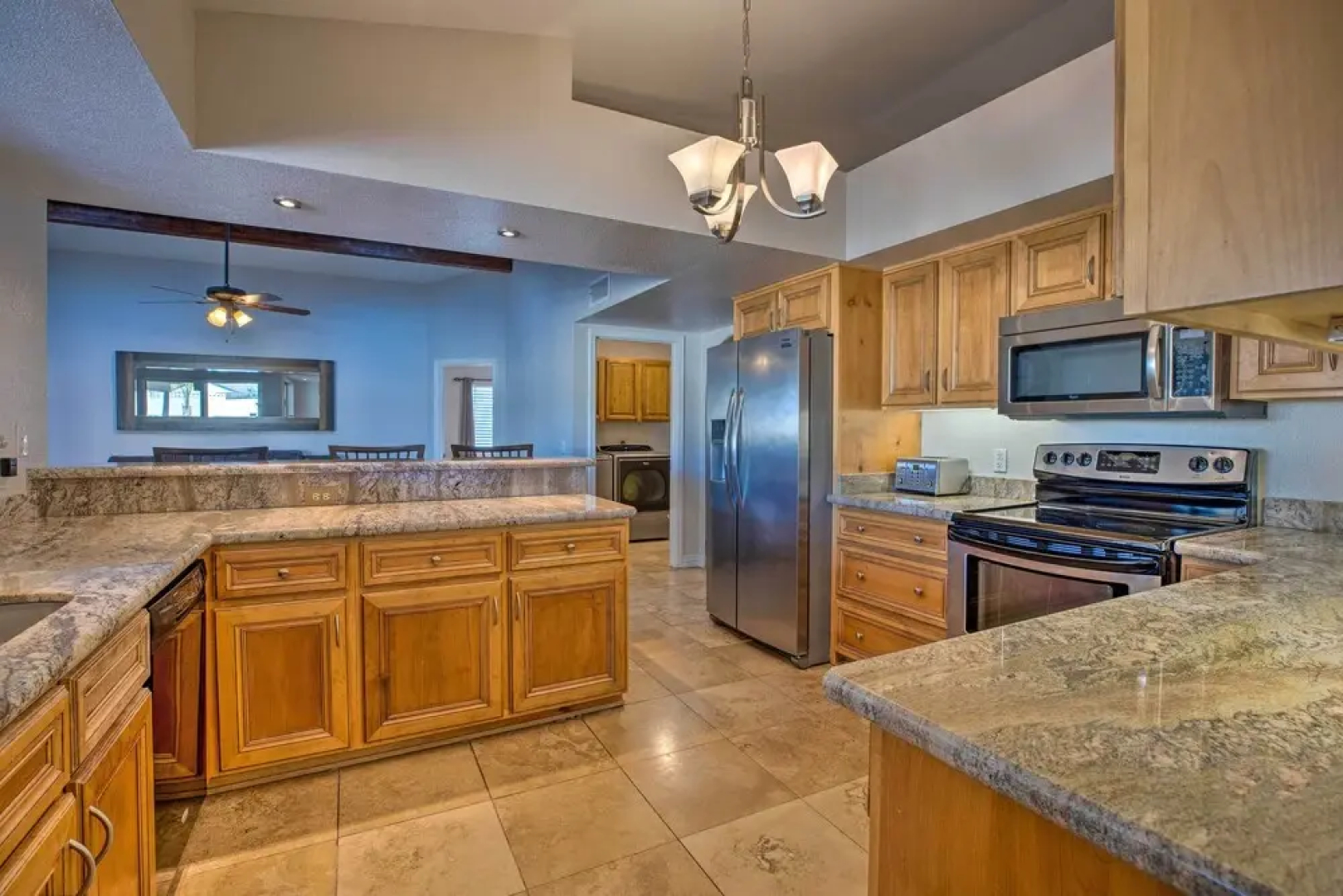 3 Mi to Westgate: Desert Home w/ Hot Tub in Peoria