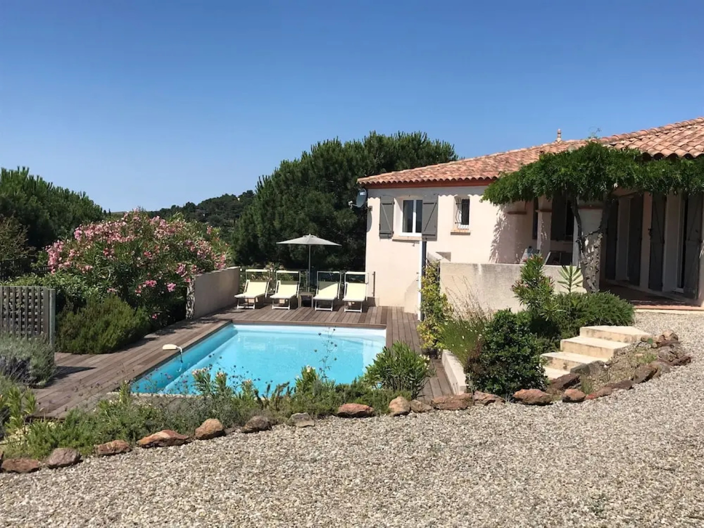 Cozy Villa in Caunes-Minervois with Swimming Pool